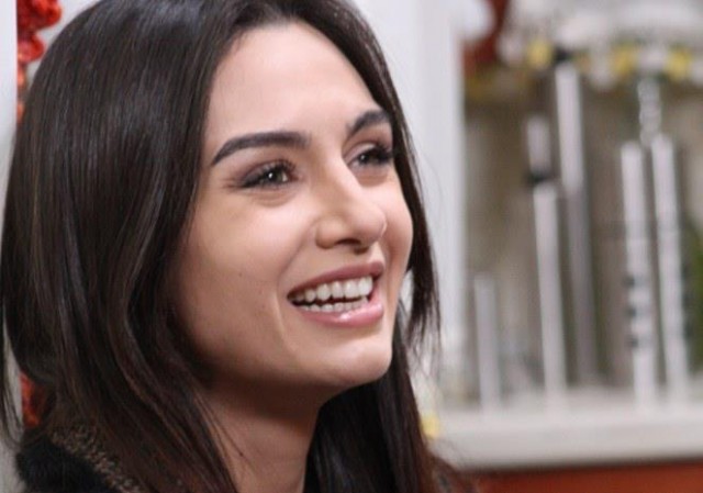 Birce Akalay Fotoğrafı