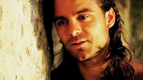 Dustin Clare fotoğrafı