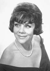 Amelia Bence fotoğrafı