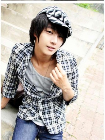 Yoon Si Yoon Fotoğrafı