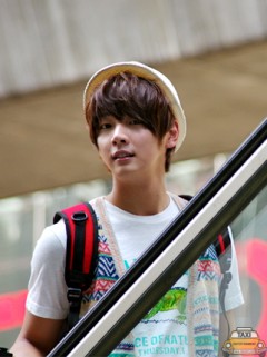 Yoon Si Yoon Fotoğrafı