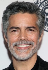 Esai Morales fotoğrafı