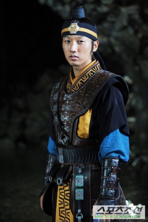 Lee Seung-hyo Fotoğrafı