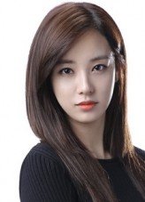 Lee Joo-yeon fotoğrafı