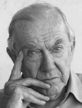 Graham Greene (i) fotoğrafı