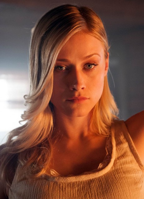 Olivia Taylor Dudley Fotoğrafı