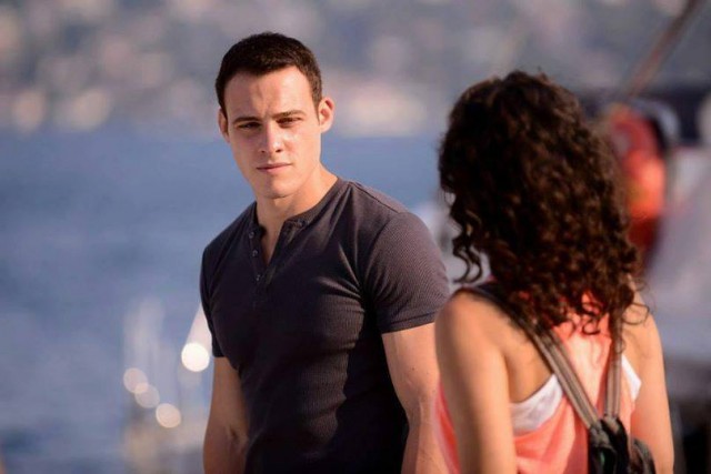 Kerem Bürsin Fotoğrafı