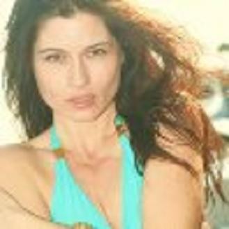 Neva Cole Fotoğrafı