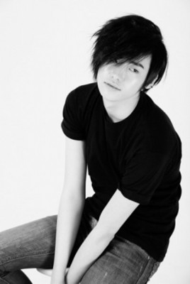 Lee Jong-suk Fotoğrafı