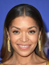 Antonia Thomas fotoğrafı