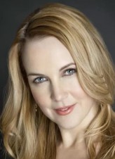 Renée O'Connor fotoğrafı