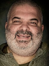 Deniz Oral fotoğrafı