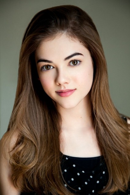 McKaley Miller Fotoğrafı