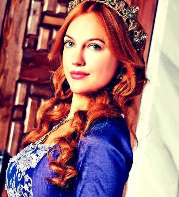 Meryem Uzerli Fotoğrafı