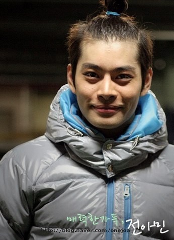 Jeon Ah-min Fotoğrafı