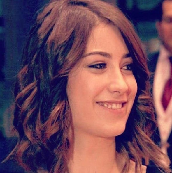 Hazal Kaya Fotoğrafı