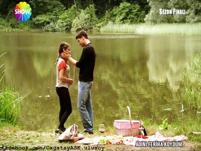 Hazal Kaya Fotoğrafı