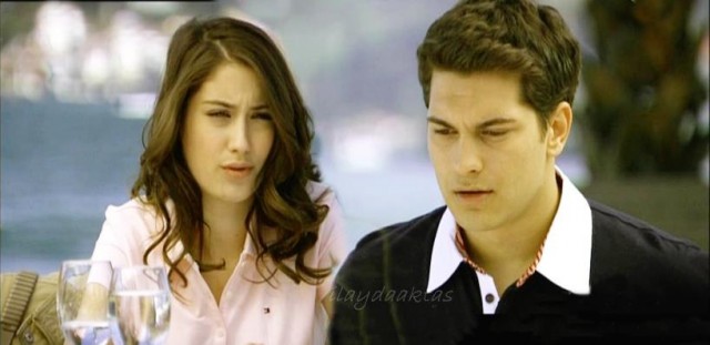 Hazal Kaya Fotoğrafı