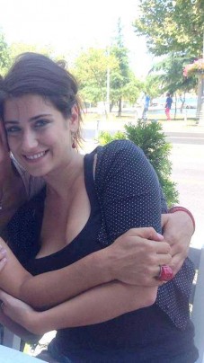 Hazal Kaya Fotoğrafı