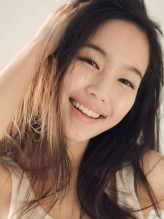 Kim Soo-yeon fotoğrafı