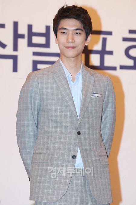 Jun Sung Fotoğrafı