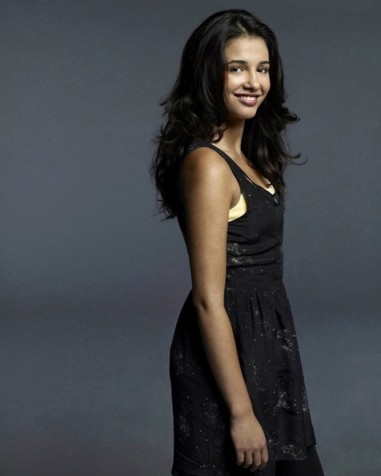 Naomi Scott Fotoğrafı