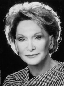 Siân Phillips Fotoğrafı