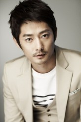 Ko Yoon-hoo fotoğrafı