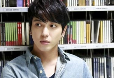Jung Yong-Hwa Fotoğrafı