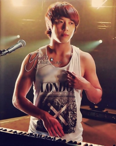 Jung Yong-Hwa Fotoğrafı