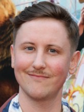 Johnny Pemberton fotoğrafı