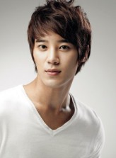 Yoon Sungmo fotoğrafı