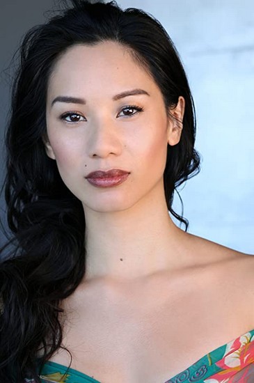 Elena Juatco Fotoğrafı