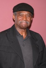 Charles Robinson fotoğrafı