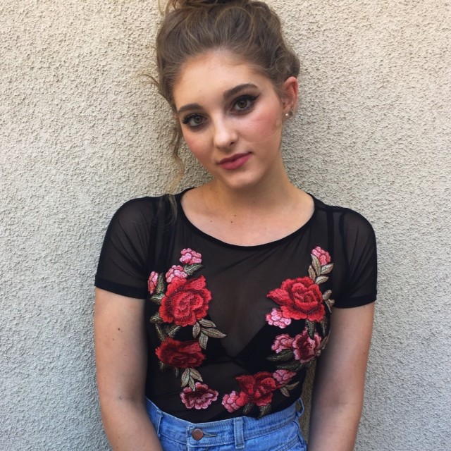 Willow Shields Fotoğrafı