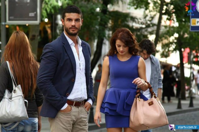 Gizem Karaca Fotoğrafı