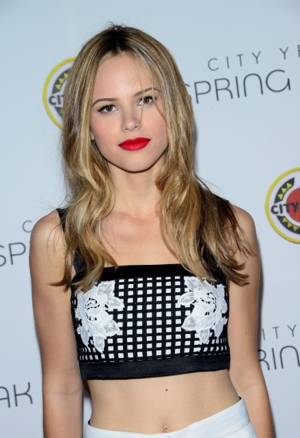Halston Sage Fotoğrafı
