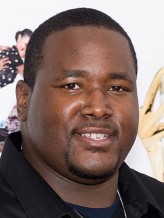 Quinton Aaron fotoğrafı