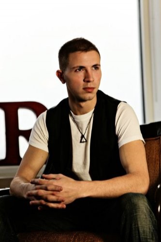 Russell West Fotoğrafı