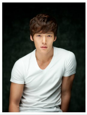 Choi Jin-Hyuk Fotoğrafı