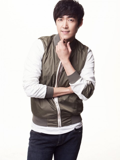 Lee Jae-woo Fotoğrafı