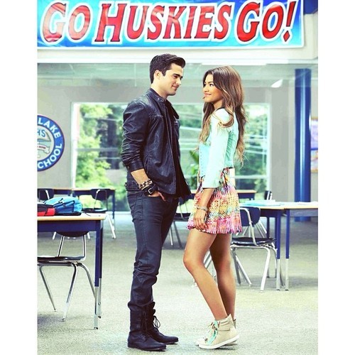 Spencer Boldman Fotoğrafı