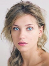 Kristina Asmus fotoğrafı