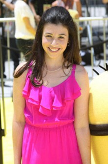 Dana Gaier Fotoğrafı