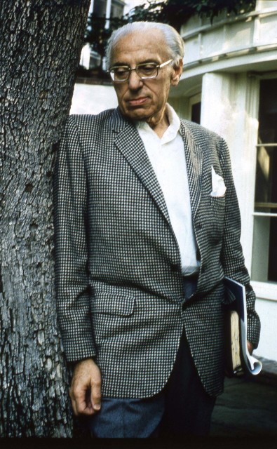 George Cukor fotoğrafı