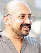 Suresh Triveni fotoğrafı