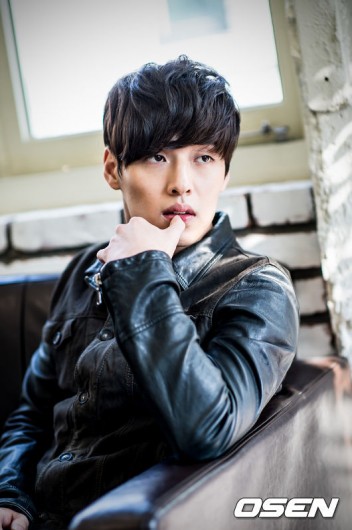 Kang Ha-Neul Fotoğrafı