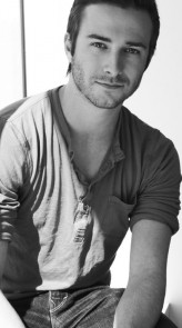 Reece Thompson fotoğrafı