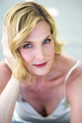 Julie Lancaster fotoğrafı