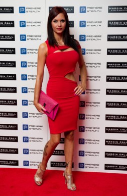 Jessica Jane Clement Fotoğrafı